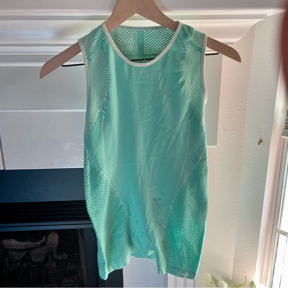 Nike Dry Fit Teal Mesh Fitted Tank Top Size M/L